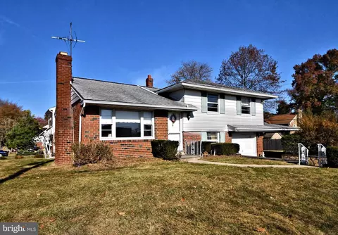 1401 E Mermaid Ln, Glenside, PA 19038