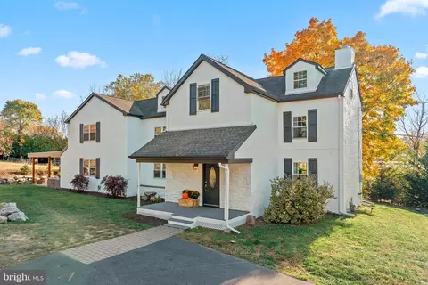 905 Fitzwatertown Rd, Glenside, PA 19038
