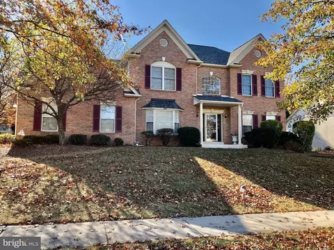 126 Avondale Dr, North Wales, PA 19454