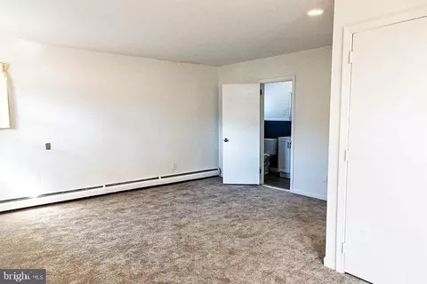 Bedroom - 307 Curtis Dr, Wyncote, PA 19095 photo 3 of 3