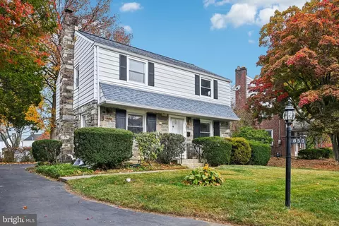 850 Beechwood Dr, Merion, PA 19083