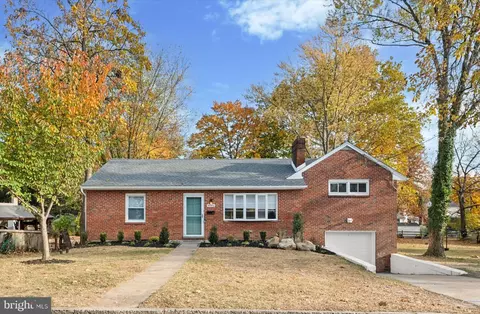 4046 Center Ave, Lafayette Hill, PA 19444