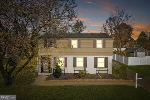 302 Greenwood Rd, Lansdale, PA 19446
