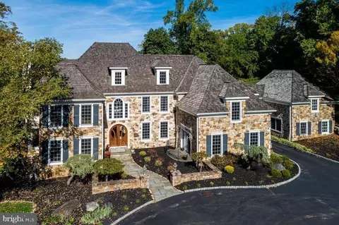 1300 Valley Rd, Villanova, PA 19085