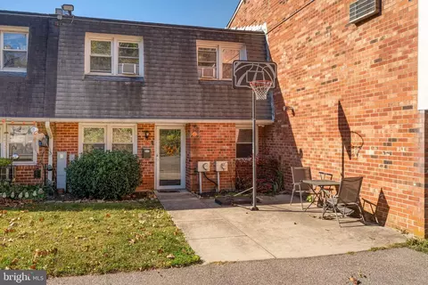 2539 Jenkintown Rd #104, Glenside, PA 19038