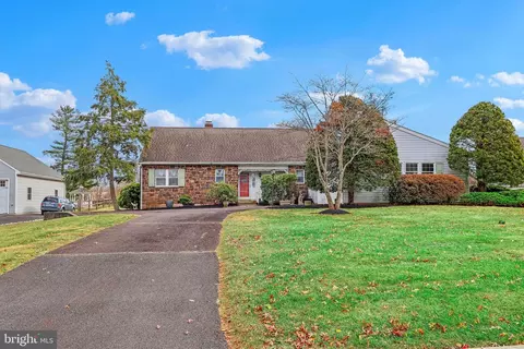 150 Erie Ave, Telford, PA 18969