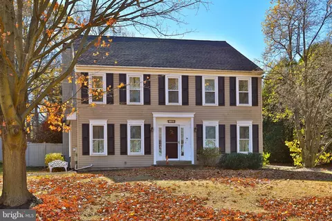 102 Runnymede Dr, Lansdale, PA 19446