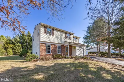 589 Pioneer Cir, Harleysville, PA 19438