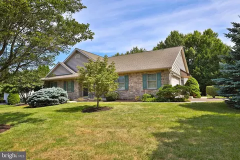 3805 Reiniger Rd, Hatboro, PA 19040