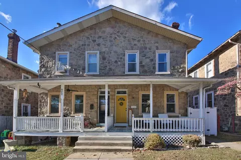 424 Renfrew Ave, Ambler, PA 19002