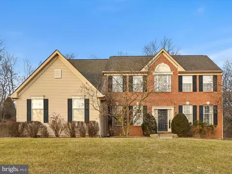 23 Greenshire Blvd, Schwenksville, PA 19473