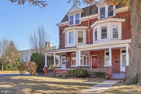 564 Hamilton St, Norristown, PA 19401