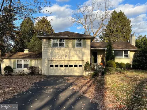 305 Llewellyn Rd, Ambler, PA 19002