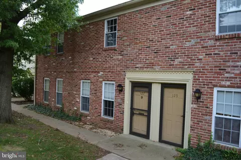 127 Ardwick Ter, Lansdale, PA 19446
