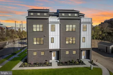 947 Riverplace Dr #47O, Conshohocken, PA 19428