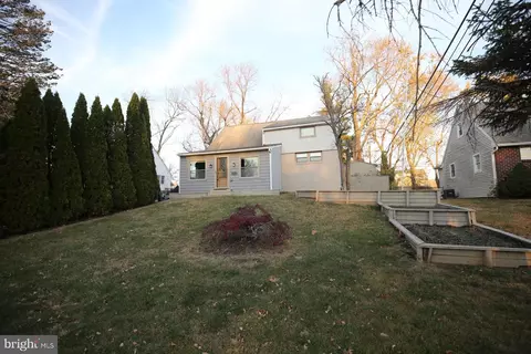 351 W Signal Hill Rd, King Of Prussia, PA 19406