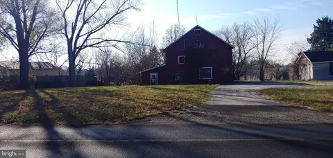 326 E Linfield Trappe Rd, Royersford, PA 19468