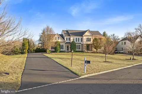 399 Highgate Dr, Ambler, PA 19002