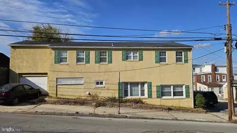 700 Green St, Bridgeport, PA 19405