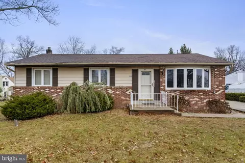 115 Hilltop Ave, Norristown, PA 19401