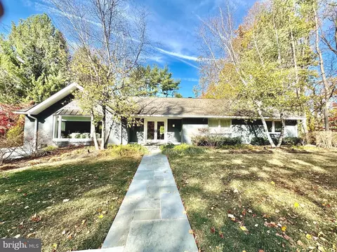 1034 Bryn Mawr Ave, Penn Valley, PA 19072