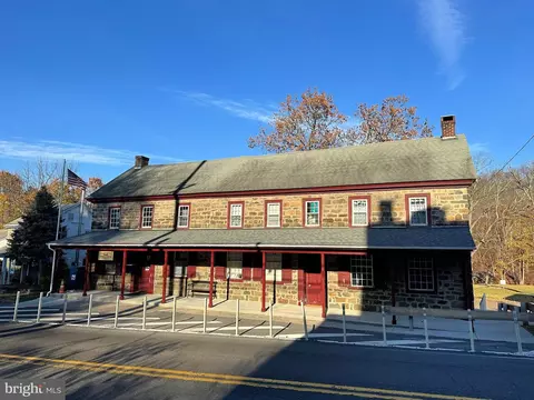 3196 Main St, Sumneytown, PA 18084