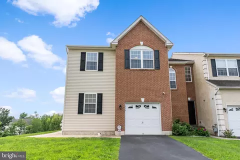 253 Stone Hill Dr, Pottstown, PA 19464