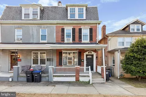 111 Spring Mill Ave, Conshohocken, PA 19428