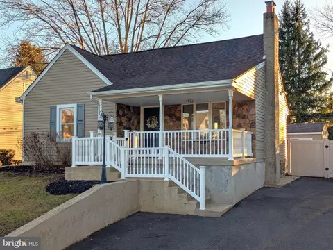 25 James Rd, Hatboro, PA 19040
