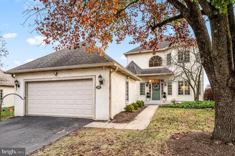305 Overlook Ln, Conshohocken, PA 19428
