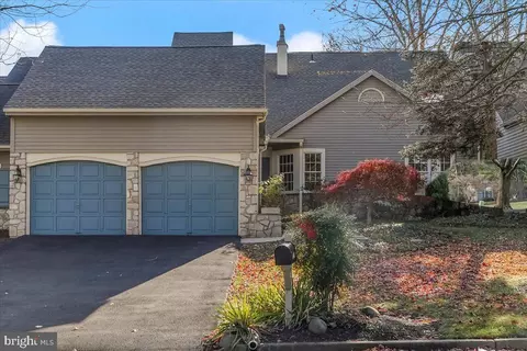 1745 Oak Hill Dr, Huntingdon Valley, PA 19006