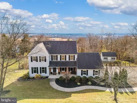 18 Farview Rd, Telford, PA 18969