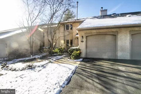 273 Ironwood Cir #273, Elkins Park, PA 19027