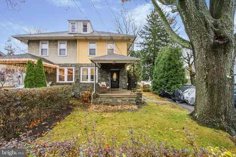 1215 Bockius Ave, Abington, PA 19001