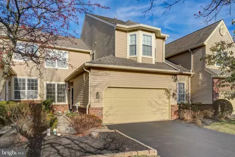 138 Pinecrest Ln, Lansdale, PA 19446
