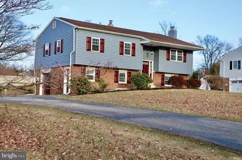 3139 Middle School Dr, Norristown, PA 19403