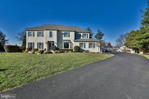 Exterior - 45 Hunter Rd, Lafayette Hill, PA 19444 photo 2 of 8