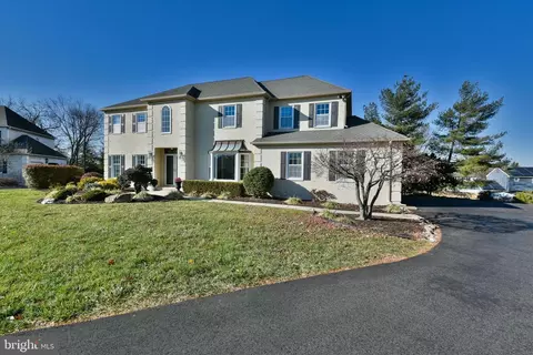 45 Hunter Rd, Lafayette Hill, PA 19444