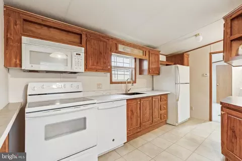 3000 E High St #21, Pottstown, PA 19464
