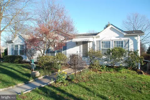 209 Chatham Ct, Souderton, PA 18964