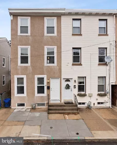 37 2nd St, Bridgeport, PA 19405