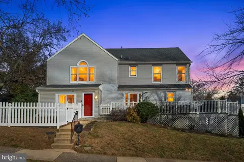 231 Henley Rd, Wynnewood, PA 19096