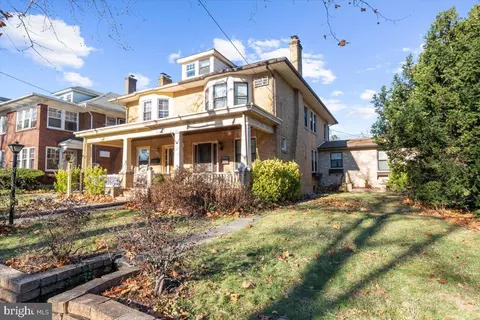 1121 E High St, Pottstown, PA 19464