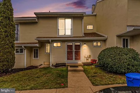 2202 Sycamore Cir, Lansdale, PA 19446