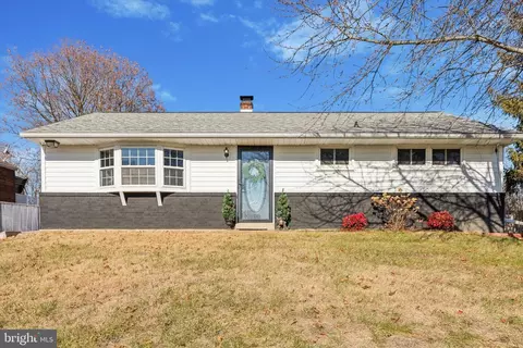 351 Maple Ave, Collegeville, PA 19426