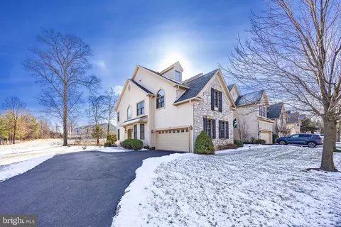 70 Brownstone Dr, Norristown, PA 19401