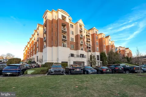 300 W Elm St #2423, Conshohocken, PA 19428
