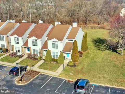 126 Teakwood Ct, East Norriton, PA 19401