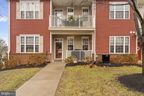 265 Covenant Ln #4, Harleysville, PA 19438