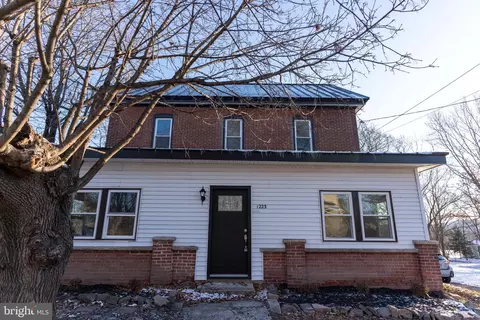 1223 N Gravel Pike, Schwenksville, PA 19473